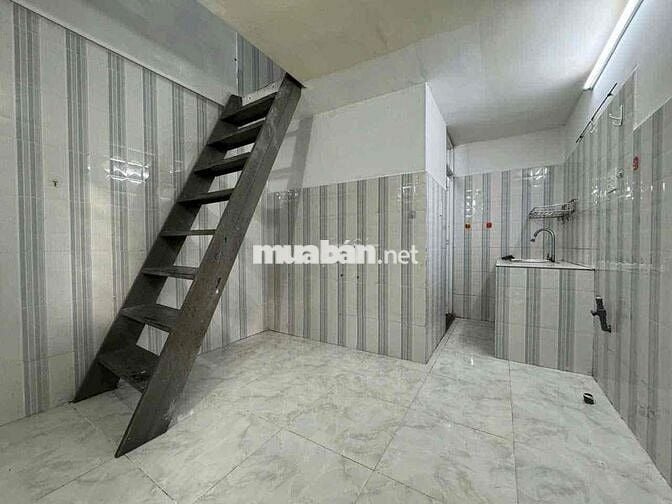 PHÒNG NHƯ NHÀ NGUYÊN CĂN NGAY NGÃ TƯ TÔ NGỌC VÂN