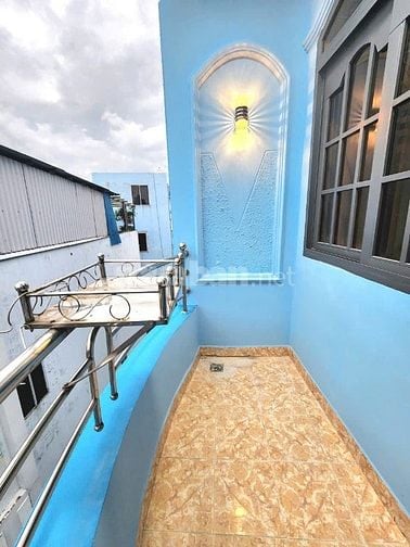 Nhà 373/35 Tùng Thiện Vương, P13, Q8. Trệt, 3 lầu, ST, 3mx9m, 5PN, 4WC