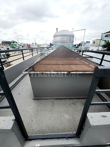 Nhà 373/35 Tùng Thiện Vương, P13, Q8. Trệt, 3 lầu, ST, 3mx9m, 5PN, 4WC