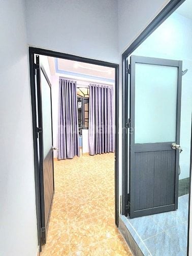 Nhà 373/35 Tùng Thiện Vương, P13, Q8. Trệt, 3 lầu, ST, 3mx9m, 5PN, 4WC