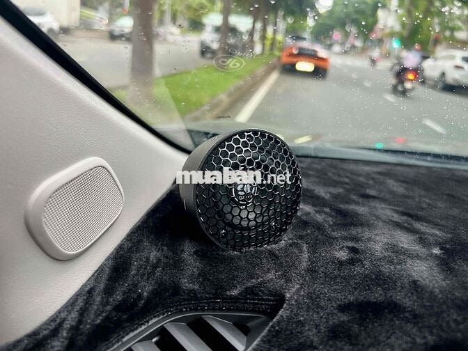 Xpander Cross ĐK 6/2025 lên gần 100tr đồ chơi