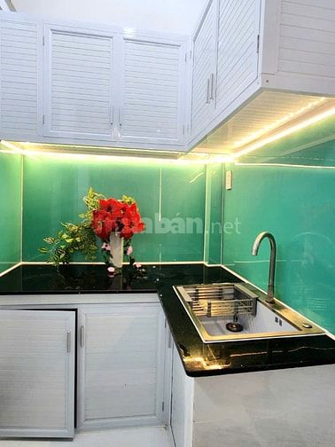 Nhà 373/35 Tùng Thiện Vương, P13, Q8. Trệt, 3 lầu, ST, 3mx9m, 5PN, 4WC