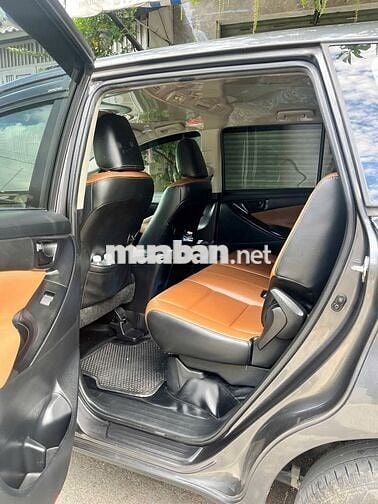 Toyota Innova 2020 E 2.0 MT - 117000 km, xe nhà