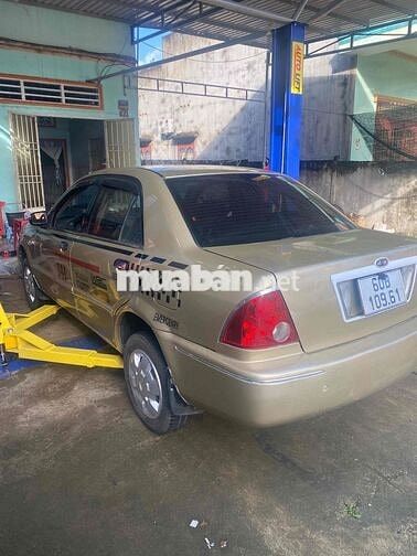 ford laser 1.6 mua bán bao công chứng sang tên