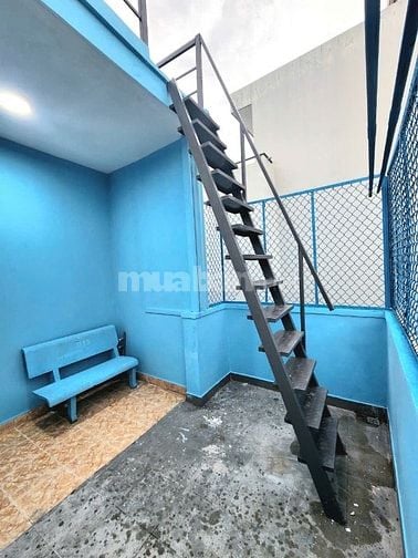 Nhà 373/35 Tùng Thiện Vương, P13, Q8. Trệt, 3 lầu, ST, 3mx9m, 5PN, 4WC