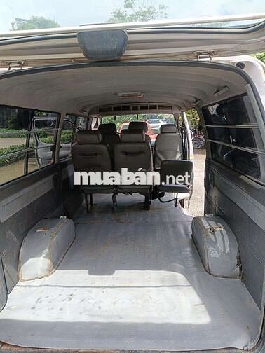 ToyotaHiace Van 2004 đăng kiểm mới về khởi nghiệp