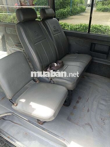 ToyotaHiace Van 2004 đăng kiểm mới về khởi nghiệp