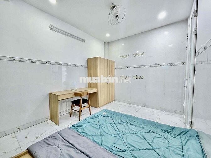 CHO THUÊ CHDV 1 PHÒNG NGỦ TÁCH BẾP NẰM ĐỐI DIỆN ĐH HUTECH