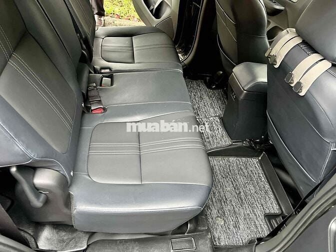 Xpander Cross ĐK 6/2025 lên gần 100tr đồ chơi