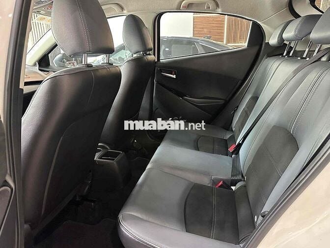 Mazda 2 Sport Luxury 2022 lướt 21.000 km cực đẹp