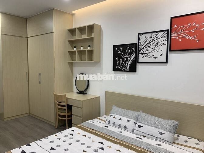 Cần cho thuê Emerald 2PN 71m², 15Tr, Full NT, View CV, Sát Aeon