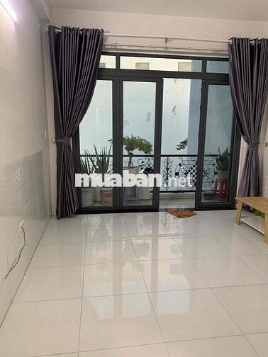 Nhà trọ Quận Tân Bình có ban công