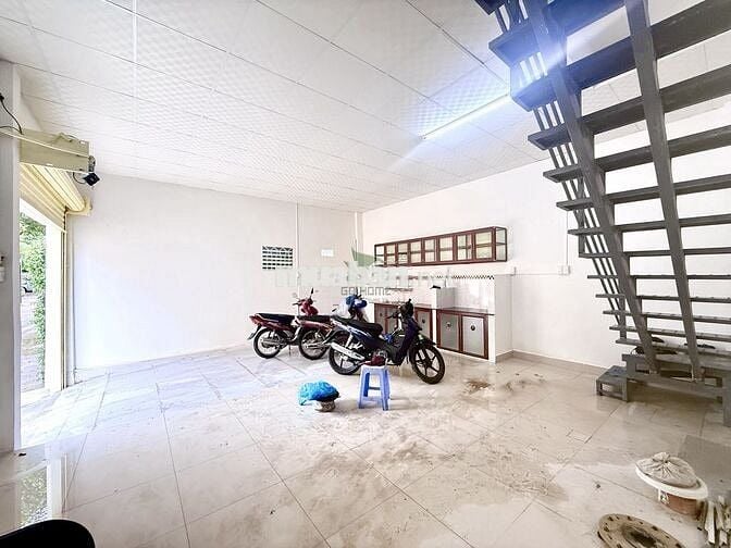 CHO THUÊ NHÀ KINH DOANH 2 MẶT TIỀN TRUNG TÂM SIÊU RỘNG GIÁ 65 TRIỆU