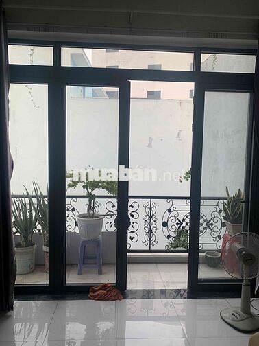 Nhà trọ Quận Tân Bình có ban công