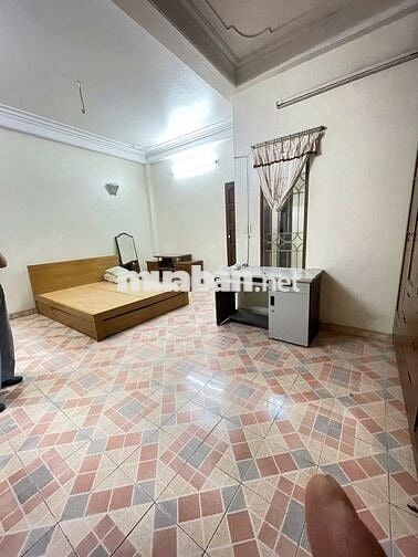 Chính chủ cho thuê nhà Phương Mai, gần hồ đẹp Dt60m, giá 14tr/th.