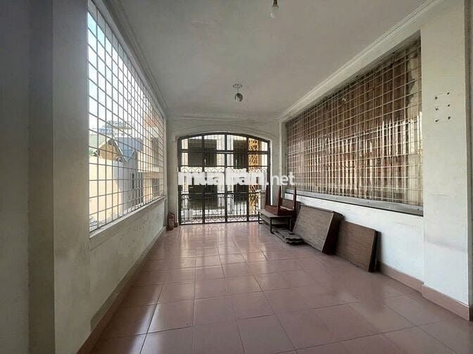 Cho thuê MBKD Phố Thợ Nhuộm, rộng 60m2 mặt tiền 4,5m giá thuê 25 triệu