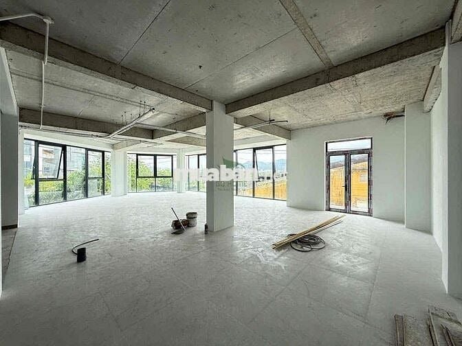 CHO THUÊ NHÀ 3 TẦNG LÔ GÓC KHU ACC VƯỜN XOÀI