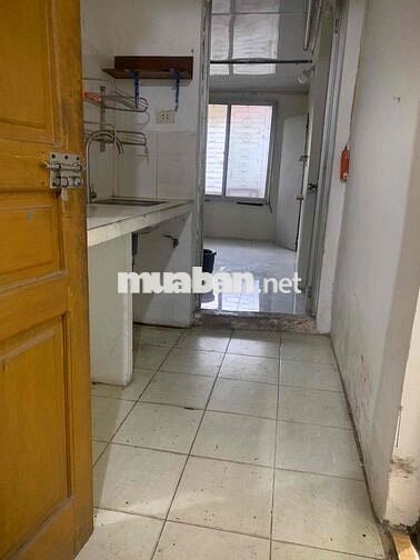 TẬP THỂ TRUNG TÂM BÁCH KHOA - Ô TÔ ĐỖ CHÂN CẦU THANG - TIỆN ÍCH LỚN.