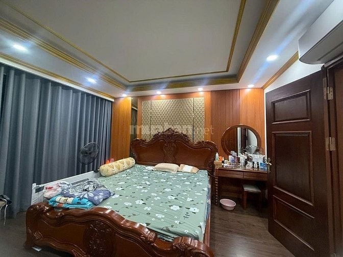 BÁN NHÀ HOÀNG QUỐC VIỆT 91 M2 = 22 TỶ – 5 TẦNG - MT 5,6M  – HAI THOÁNG BÁN NHÀ HOÀNG QUỐC VIỆT 91 M2 = 22 TỶ – 5 TẦNG - MT 5,6M  – HAI THOÁNG