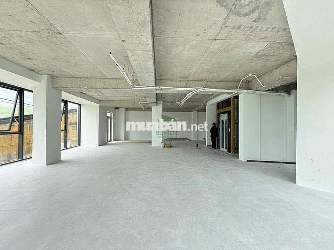 CHO THUÊ NHÀ 3 TẦNG LÔ GÓC KHU ACC VƯỜN XOÀI