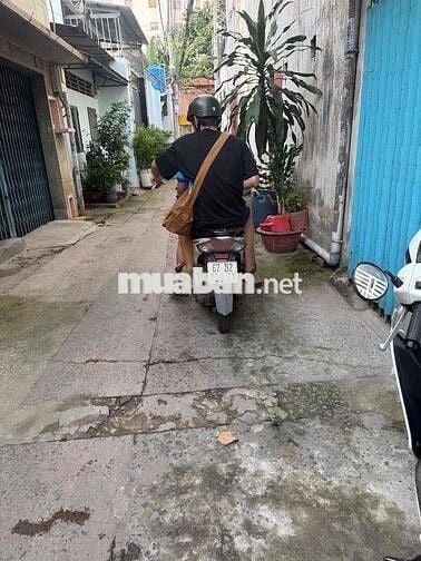 CHO THUÊ PHÒNG TRỌ 2tr3 có máy lạnh