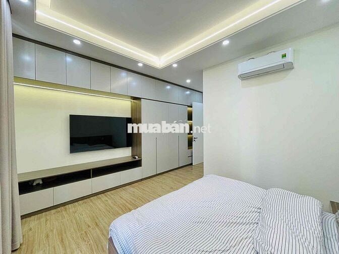 Cần cho thuê nguyên căn nhà mới xây dựng full nội thất ở khu phân lô đ