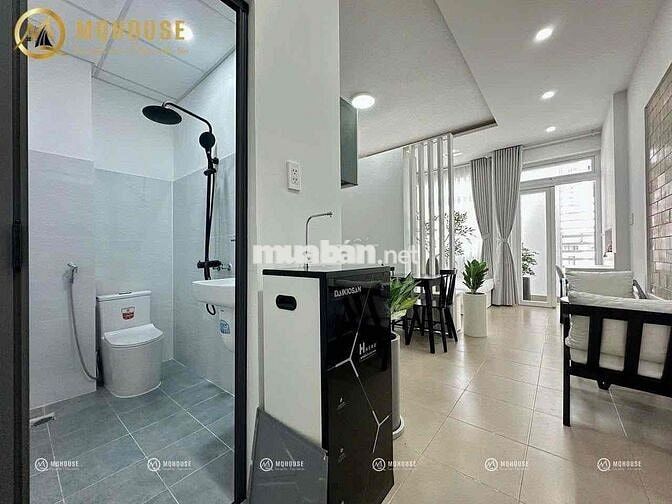 Cho Thuê Căn Hộ Tách Bếp Thoáng Ngay Vòng Xoay Lăng Cha Cả Quận 11