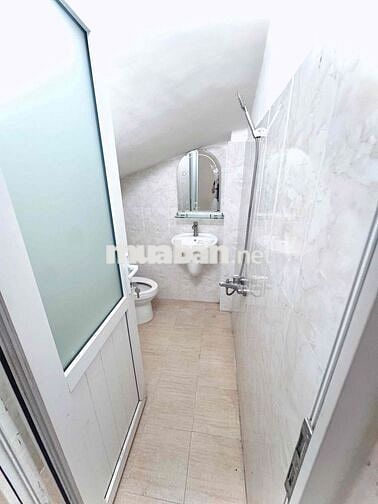 Cho thuê phòng trọ ở Phú Nhuận có ban công , cửa sổ,…