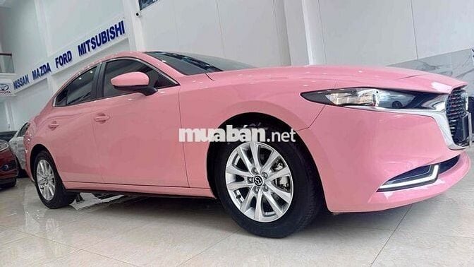 Mazda 3 2023 luxury- 36000 km