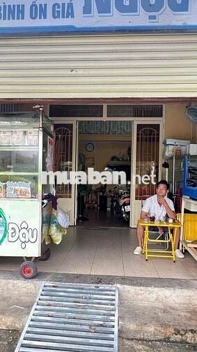 nhà ở diện tích4*15  có 2 phòng ngủ 2 toa lét mặt tiền đường hiệp than