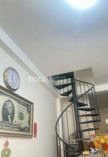 Bán nhà 2 lầu, hẻm riêng tư cạnh PNJ – ACB, Ngay Đại Lộ Đồng Khởi