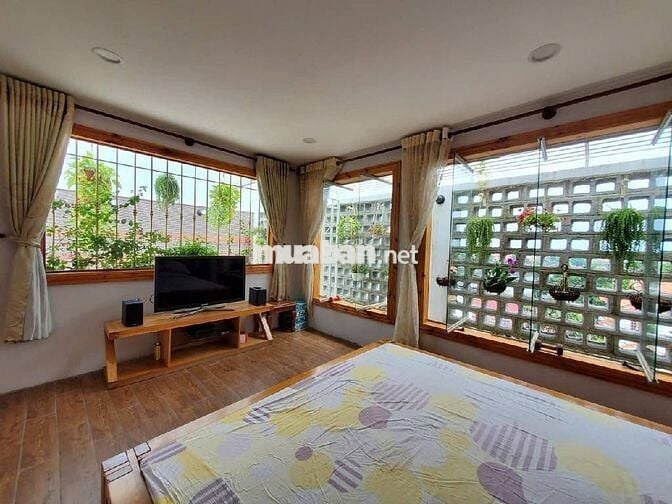 Mặt tiền đường 12 vip view sông hbc thủ đức dt sàn 750m2 giá 24.3 tỷ