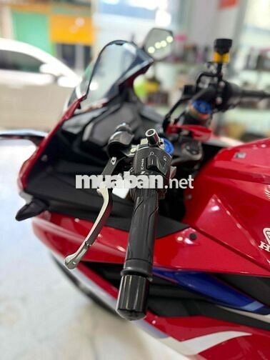 Cần Bán CBR 150R dk 2023 Cực Đẹp