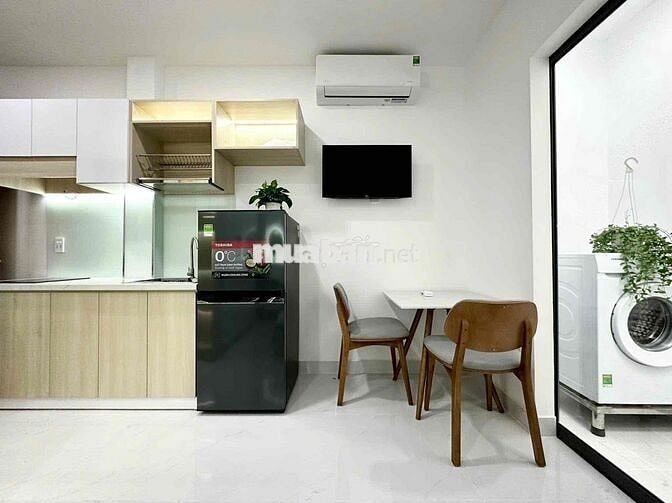 Cho thuê Studio Bancol - Máy giặt riêng - Thang máy gần Hoà Hảo Q10