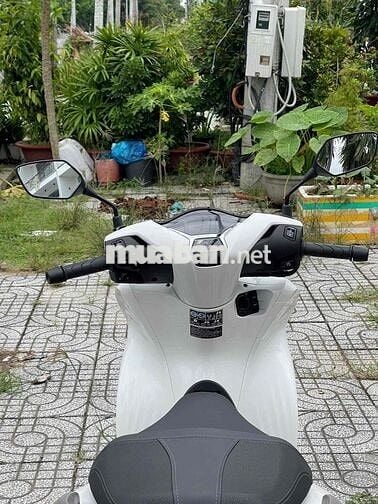 SH 125 đk 12/2024 đi 1400km như xe thùng.