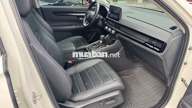 Honda CR V 2024 L - 42000 km