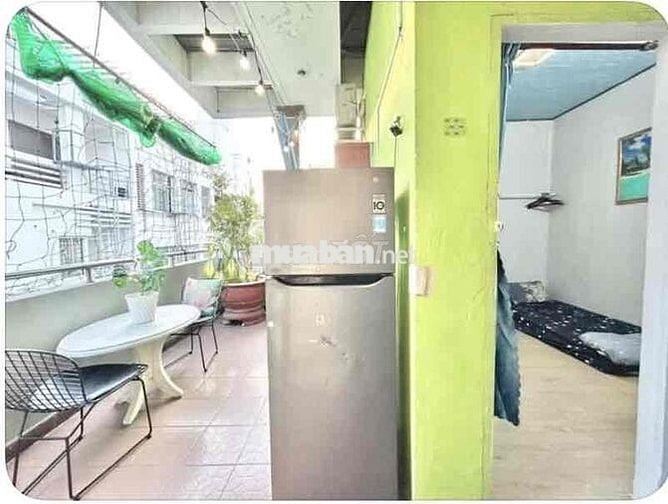 Pass phòng trọ bancol rộng ngay ngã tư hàng xanh full nội thật