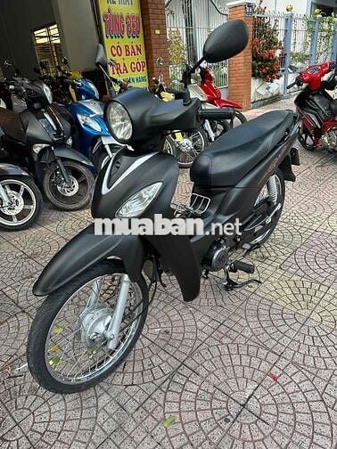 angela zin dep vĩnh long