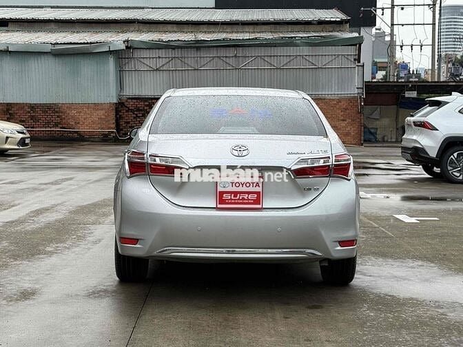 Toyota Corolla Altis 2015 1.8G - bảo dưỡng Hãng