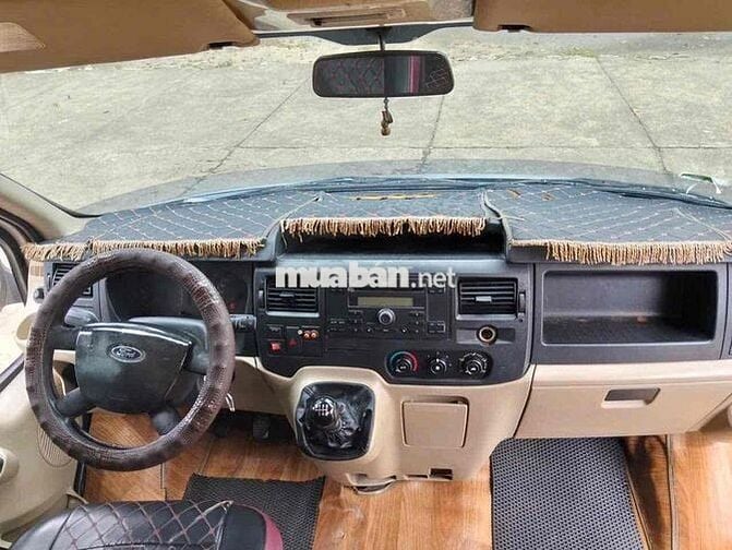Ford Transit van 216 chất