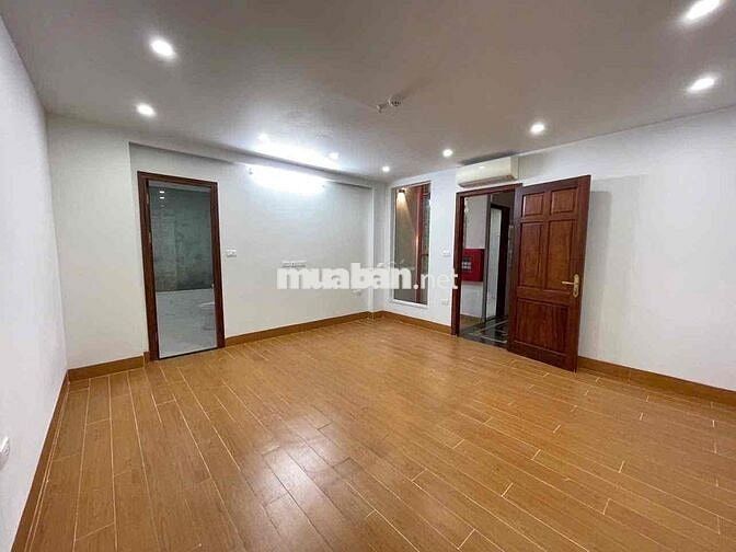 Siêu phẩm Thịnh Quang - 100m- 9 tầng- thang máy- ngõ ô tô- kinh doanh