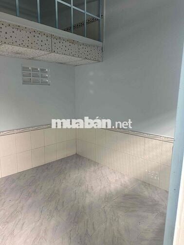 Cho thuê phòng trọ mới, có gác, cách KCN trà nóc 300m