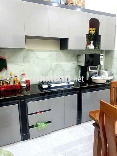 NHÀ MỚI SÁT BÊN VÒNG XOAY PHÚ HƯNG OTO TỚI NHÀ