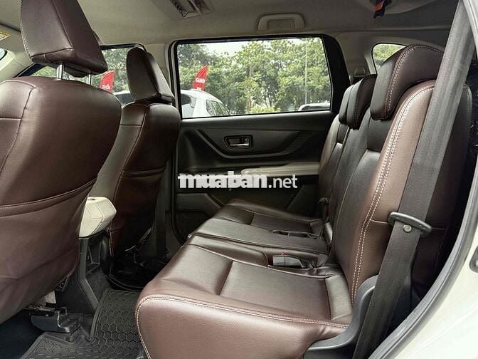 Toyota Veloz Cross Top 2024 - 33800km - Xe Hãng