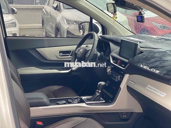 Toyota Veloz Cross Top 2024 - 33000 km