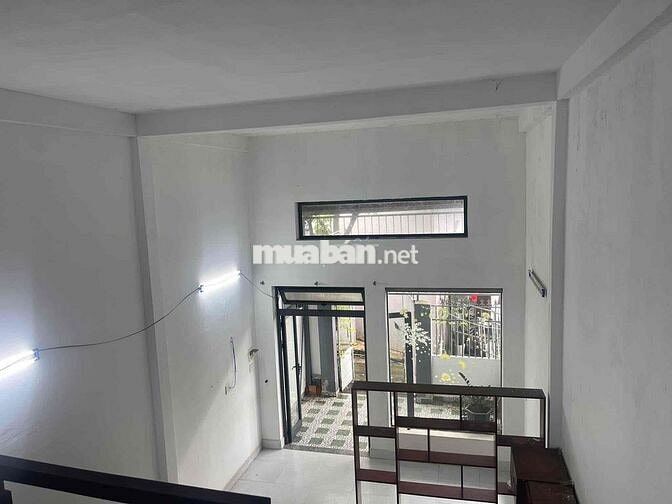 bán nhà kiệt Bắc Sơn , sau lưng bến xe