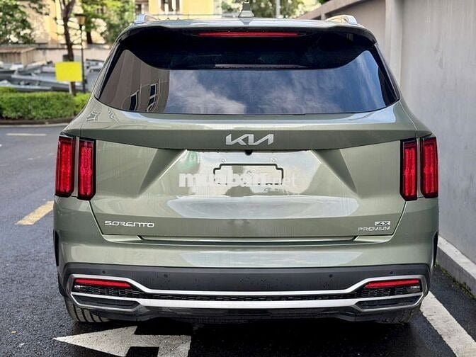 KIA SORENTO 2.2D PREMIUM - XANH JUG GIÁ 1049 TRIỆU
