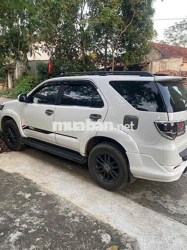 Toyota Fortuner 2016 số sàn máy dầu chính chủ