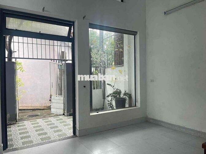 bán nhà kiệt Bắc Sơn , sau lưng bến xe