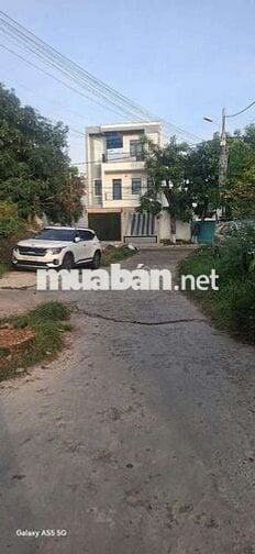 Đất xây nhà được 5*20 gần vòng xoay bến lội gần Lotte